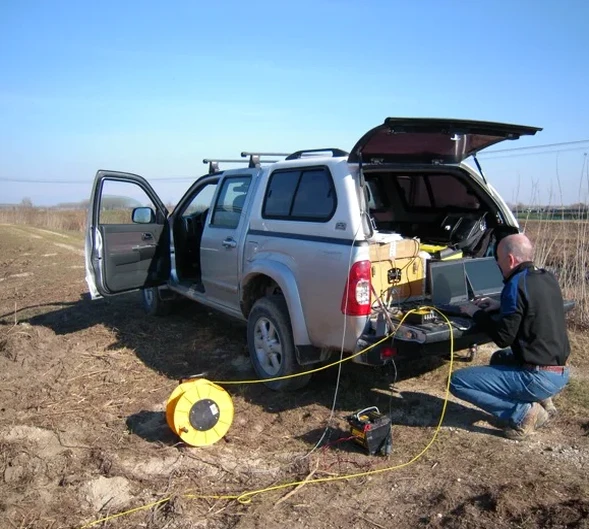 Seismic Tomography for Site Investigation in Mildura